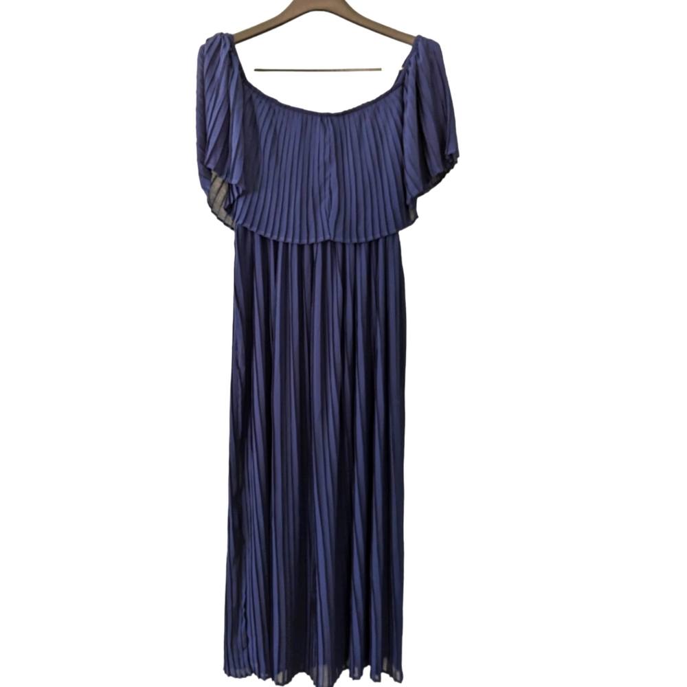NWT Off‎ Shoulder Beautiful dark blue dress Sz Large